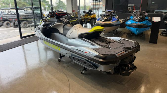 03 Sea Doo RXT X 325 2024